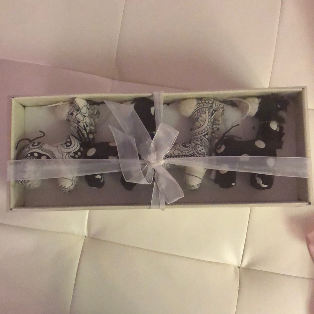 Baby shower musical mobile cradle giraffe black